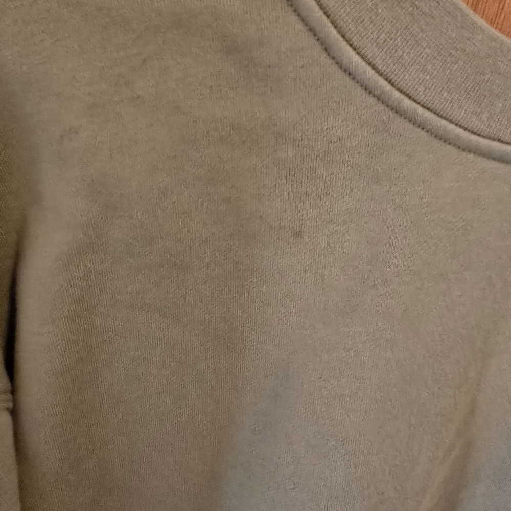 Lululemon Olive Green Sweatshirt Size 8 - Picture 4 of 4
